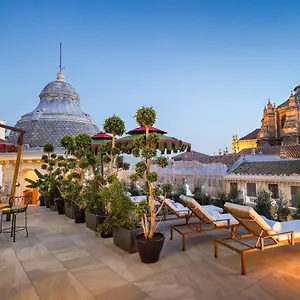 Hotel Palacio Gran Via, A Royal Hideaway